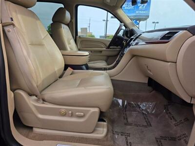 2011 Cadillac Escalade Hybrid Hybrid Sport Utility 4D   - Photo 30 - Sacramento, CA 95821