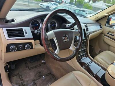 2011 Cadillac Escalade Hybrid Hybrid Sport Utility 4D   - Photo 13 - Sacramento, CA 95821