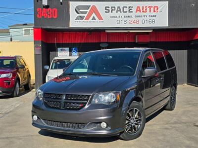 2017 Dodge Grand Caravan SXT Minivan 4D Van
