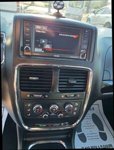 2017 Dodge Grand Caravan SXT Minivan 4D   - Photo 20 - Sacramento, CA 95821