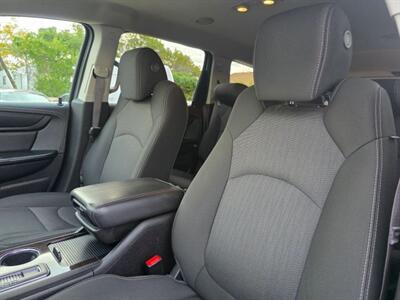 2015 Chevrolet Traverse LT Sport Utility 4D - Photo 14 - Sacramento, CA 95821