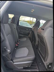 2015 Chevrolet Traverse LT Sport Utility 4D - Photo 26 - Sacramento, CA 95821