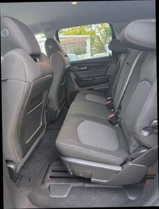 2015 Chevrolet Traverse LT Sport Utility 4D - Photo 17 - Sacramento, CA 95821