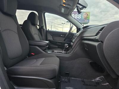 2015 Chevrolet Traverse LT Sport Utility 4D - Photo 28 - Sacramento, CA 95821
