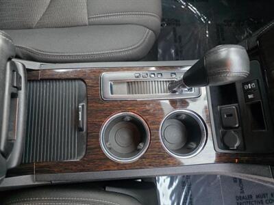 2015 Chevrolet Traverse LT Sport Utility 4D - Photo 30 - Sacramento, CA 95821