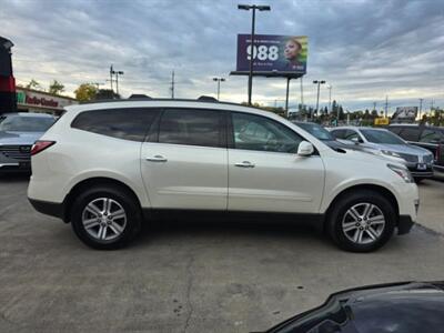 2015 Chevrolet Traverse LT Sport Utility 4D - Photo 8 - Sacramento, CA 95821