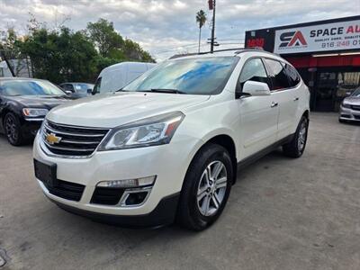 2015 Chevrolet Traverse LT Sport Utility 4D - Photo 3 - Sacramento, CA 95821
