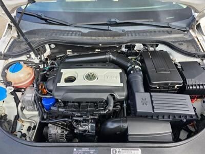 2010 Volkswagen CC Sport Sedan 4D   - Photo 26 - Sacramento, CA 95821