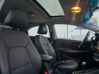 2015 Kia Rio 5-Door SX Hatchback 4D - Photo 30 - Sacramento, CA 95821