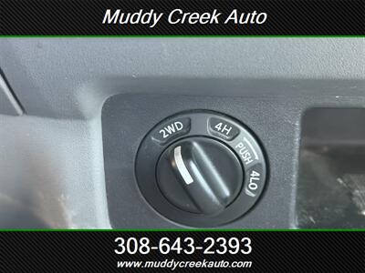2006 Nissan Frontier LE LE 4dr Crew Cab   - Photo 10 - Merna, NE 68856