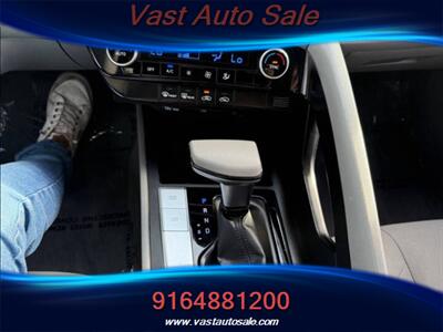 2022 Hyundai ELANTRA SEL   - Photo 12 - Sacramento, CA 95825