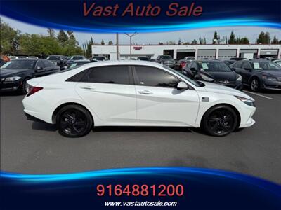 2022 Hyundai ELANTRA SEL   - Photo 3 - Sacramento, CA 95825