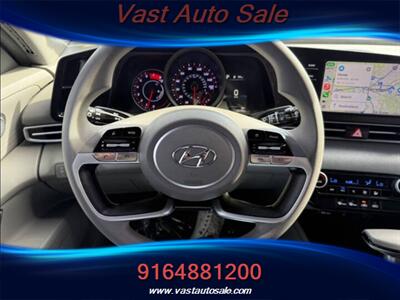 2022 Hyundai ELANTRA SEL   - Photo 9 - Sacramento, CA 95825