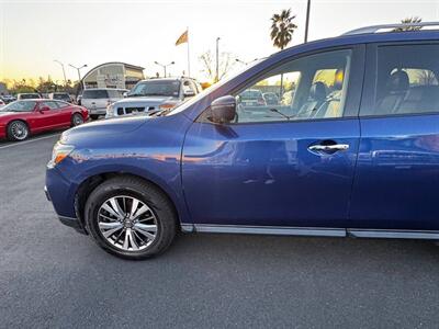 2019 Nissan Pathfinder S   - Photo 9 - Sacramento, CA 95825