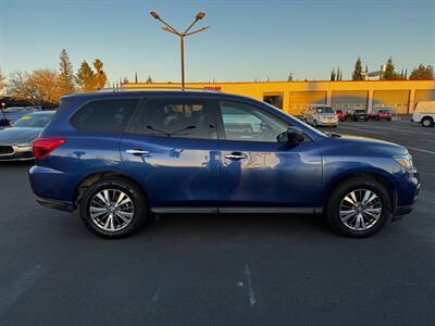 2019 Nissan Pathfinder S   - Photo 3 - Sacramento, CA 95825