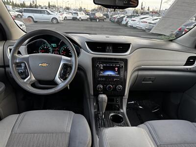 2014 Chevrolet Traverse LT   - Photo 24 - Sacramento, CA 95825