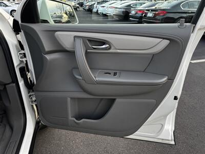 2014 Chevrolet Traverse LT   - Photo 36 - Sacramento, CA 95825