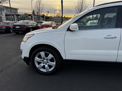 2014 Chevrolet Traverse LT   - Photo 11 - Sacramento, CA 95825