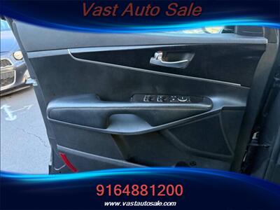 2017 Kia Sorento LX   - Photo 16 - Sacramento, CA 95825