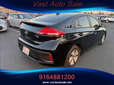 2019 Hyundai IONIQ Hybrid Blue   - Photo 4 - Sacramento, CA 95825