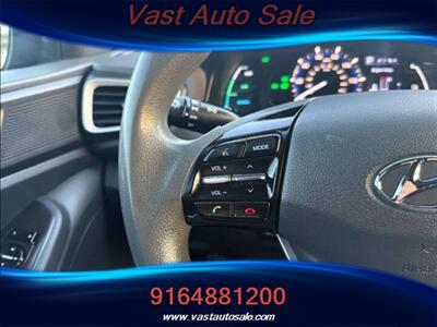 2019 Hyundai IONIQ Hybrid Blue   - Photo 12 - Sacramento, CA 95825