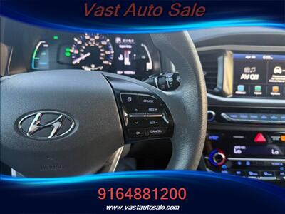 2019 Hyundai IONIQ Hybrid Blue   - Photo 11 - Sacramento, CA 95825
