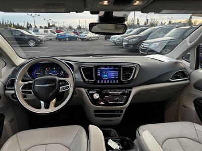 2018 Chrysler Pacifica Hybrid Limited   - Photo 26 - Sacramento, CA 95825