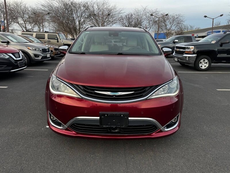 2018 Chrysler Pacifica Hybrid Limited  