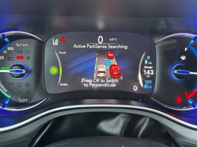 2018 Chrysler Pacifica Hybrid Limited   - Photo 19 - Sacramento, CA 95825