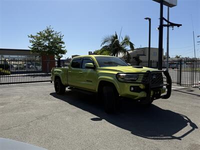 2023 Toyota Tacoma TRD Sport   - Photo 2 - Vallejo, CA 94590