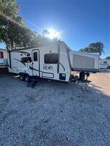 2021 ROCKWOOD ROO 233S   - Photo 2 - Knightdale, NC 27545