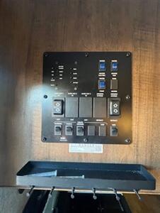 2021 ROCKWOOD ROO 233S   - Photo 12 - Knightdale, NC 27545