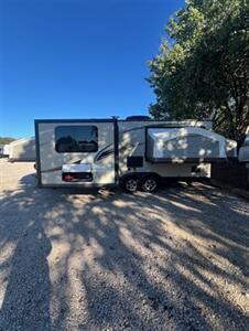 2021 ROCKWOOD ROO 233S   - Photo 6 - Knightdale, NC 27545