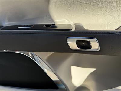 2020 Lincoln Continental Standard   - Photo 19 - Albuquerque, NM 87107