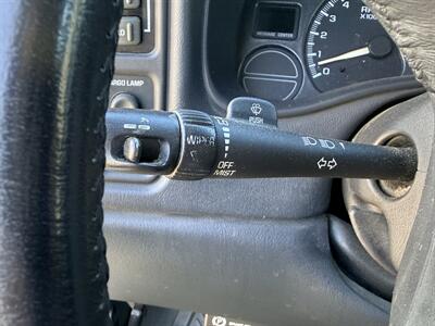 2002 GMC Sierra 1500 Work Truck 2dr Regular Cab Work Truck - Photo 24 - Albuquerque, NM 87107