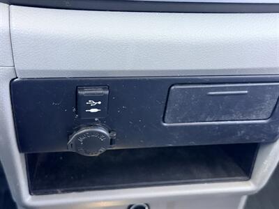 2020 Toyota Sienna LE 7-Passenger   - Photo 38 - Albuquerque, NM 87107