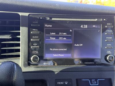 2020 Toyota Sienna LE 7-Passenger   - Photo 42 - Albuquerque, NM 87107