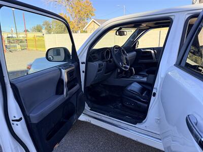 2011 Toyota 4Runner SR5   - Photo 7 - Albuquerque, NM 87107