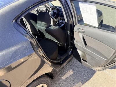 2011 Mazda Mazda3 i Sport   - Photo 11 - Albuquerque, NM 87107