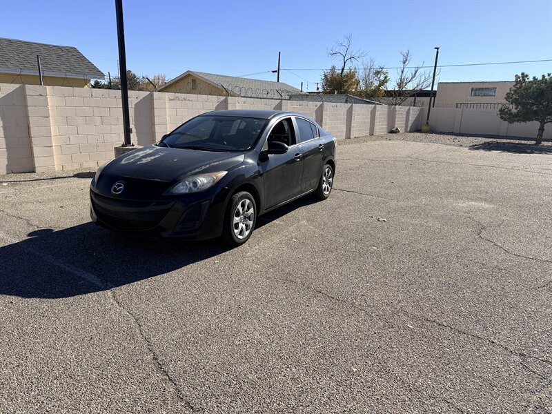 2011 Mazda Mazda3 i Sport   - Photo 1 - Albuquerque, NM 87107
