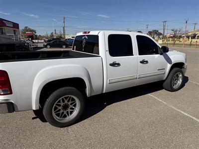 2011 GMC Sierra 1500 SLE - Photo 7 - Albuquerque, NM 87107