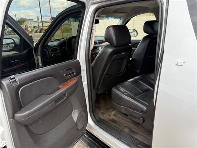 2010 Chevrolet Suburban LT   - Photo 11 - Albuquerque, NM 87107