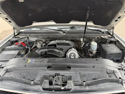2010 Chevrolet Suburban LT   - Photo 9 - Albuquerque, NM 87107