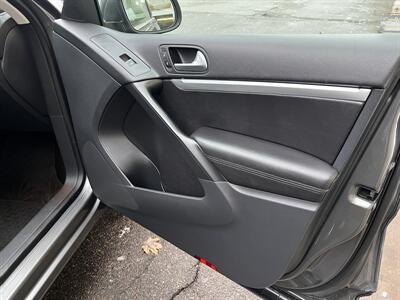 2013 Volkswagen Tiguan S 4Motion   - Photo 12 - Peabody, MA 01960