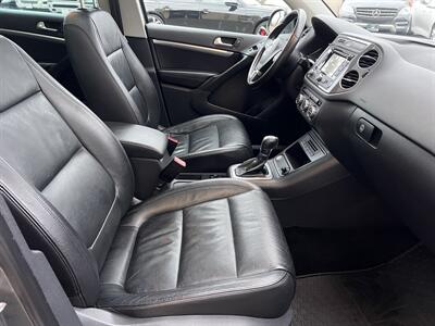 2013 Volkswagen Tiguan S 4Motion   - Photo 13 - Peabody, MA 01960