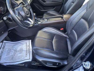 2018 Mazda Mazda3 Touring   - Photo 10 - Peabody, MA 01960