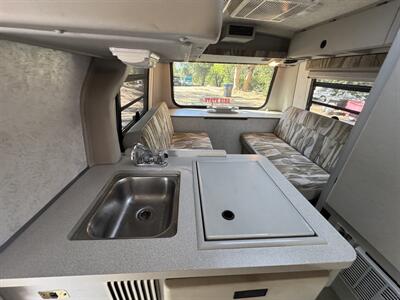 2002 Winnebago Rialta 22QD - Photo 22 - Brea, CA 92822