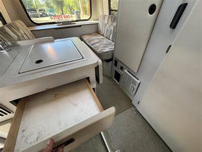 2002 Winnebago Rialta 22QD - Photo 25 - Brea, CA 92822