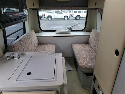 2002 Winnebago Rialta 22QD   - Photo 24 - Brea, CA 92822