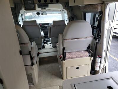 2002 Winnebago Rialta 22QD   - Photo 26 - Brea, CA 92822